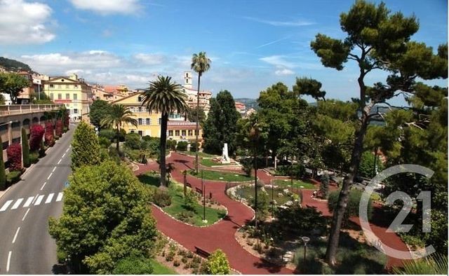 Afficher la photo en grand Appartement T4 à vendre - 4 pièces - 97.0 m2 - GRASSE - 06 - PROVENCE-ALPES-COTE-D-AZUR - Century 21 Visa Immobilier