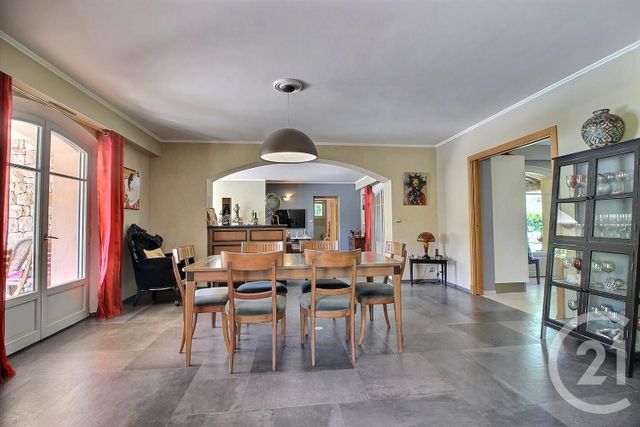 maison à vendre - 6 pièces - 210.0 m2 - CHATEAUNEUF GRASSE - 06 - PROVENCE-ALPES-COTE-D-AZUR - Century 21 Visa Immobilier maison à vendre - 6 pièces - 210.0 m2 - CHATEAUNEUF GRASSE - 06 - PROVENCE-ALPES-COTE-D-AZUR - Century 21 Visa Immobilier
