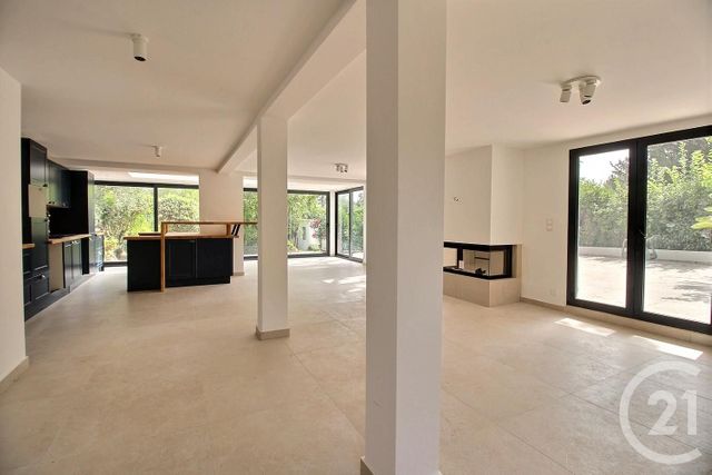 Afficher la photo en grand maison à vendre - 7 pièces - 168.0 m2 - LE ROURET - 06 - PROVENCE-ALPES-COTE-D-AZUR - Century 21 Visa Immobilier