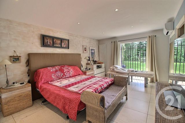 Afficher la photo en grand maison à vendre - 10 pièces - 350.0 m2 - ROQUEFORT LES PINS - 06 - PROVENCE-ALPES-COTE-D-AZUR - Century 21 Visa Immobilier