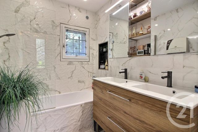 maison à vendre - 5 pièces - 141.0 m2 - GRASSE - 06 - PROVENCE-ALPES-COTE-D-AZUR - Century 21 Visa Immobilier