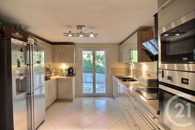 maison à vendre - 5 pièces - 141.0 m2 - GRASSE - 06 - PROVENCE-ALPES-COTE-D-AZUR - Century 21 Visa Immobilier