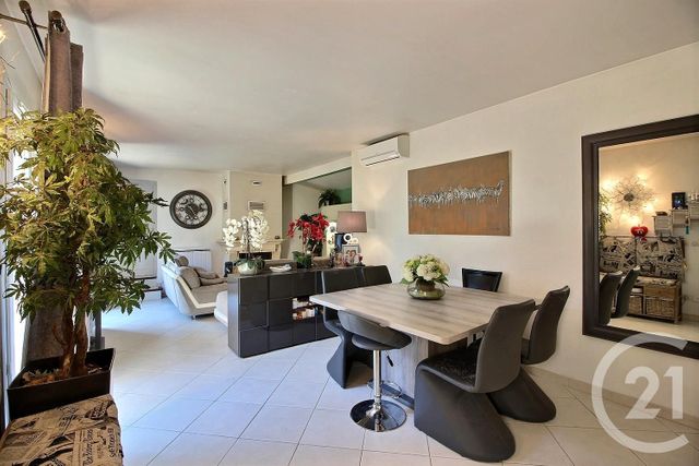 maison à vendre - 5 pièces - 141.0 m2 - GRASSE - 06 - PROVENCE-ALPES-COTE-D-AZUR - Century 21 Visa Immobilier