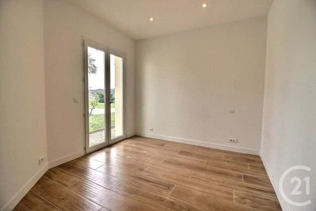 Afficher la photo en grand maison à vendre - 6 pièces - 180.0 m2 - GRASSE - 06 - PROVENCE-ALPES-COTE-D-AZUR - Century 21 Visa Immobilier