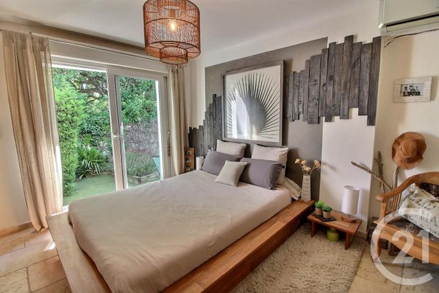 Afficher la photo en grand maison à vendre - 5 pièces - 140.7 m2 - LE ROURET - 06 - PROVENCE-ALPES-COTE-D-AZUR - Century 21 Visa Immobilier