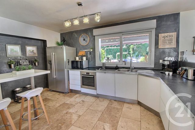 Afficher la photo en grand maison à vendre - 5 pièces - 140.7 m2 - LE ROURET - 06 - PROVENCE-ALPES-COTE-D-AZUR - Century 21 Visa Immobilier