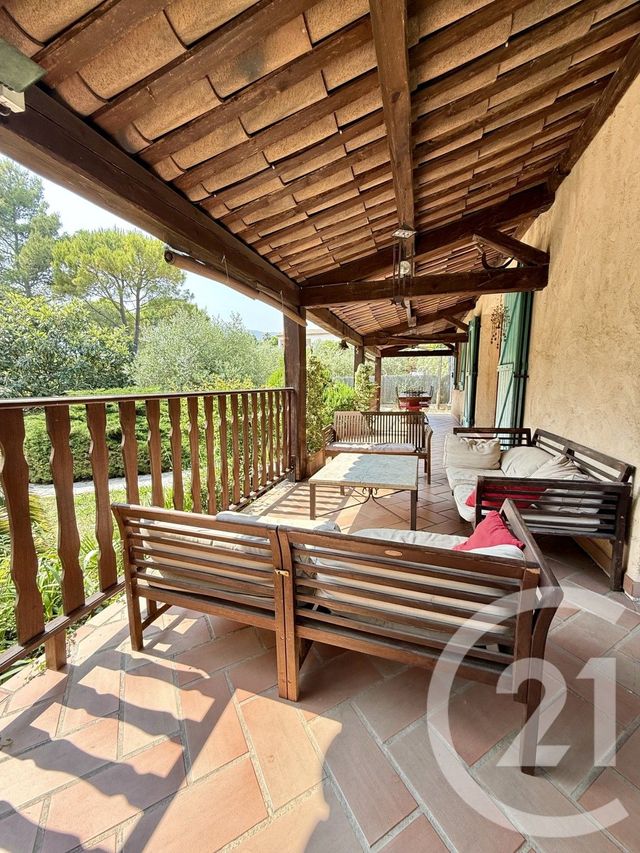 maison à vendre - 6 pièces - 165.0 m2 - CHATEAUNEUF GRASSE - 06 - PROVENCE-ALPES-COTE-D-AZUR - Century 21 Visa Immobilier