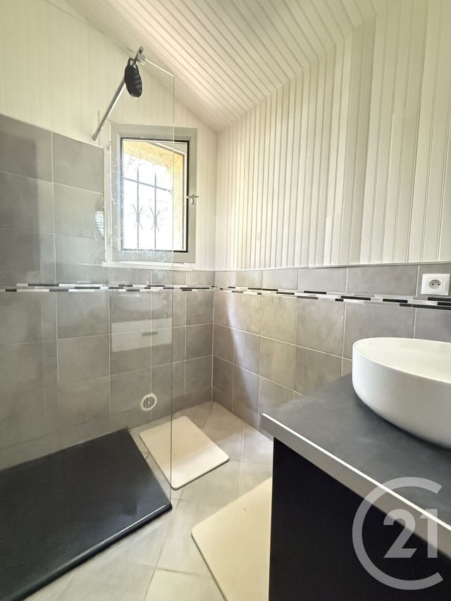 maison à vendre - 6 pièces - 165.0 m2 - CHATEAUNEUF GRASSE - 06 - PROVENCE-ALPES-COTE-D-AZUR - Century 21 Visa Immobilier