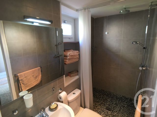 Appartement T2 à vendre - 2 pièces - 42.0 m2 - GRASSE - 06 - PROVENCE-ALPES-COTE-D-AZUR - Century 21 Visa Immobilier