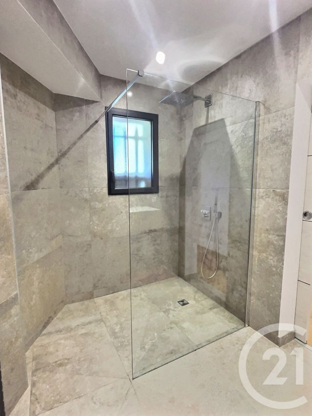 maison à vendre - 5 pièces - 170.0 m2 - GRASSE - 06 - PROVENCE-ALPES-COTE-D-AZUR - Century 21 Visa Immobilier