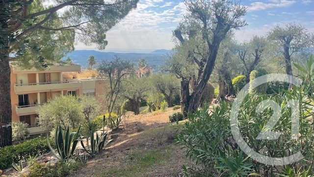 Appartement F3 à vendre - 3 pièces - 70.0 m2 - GRASSE - 06 - PROVENCE-ALPES-COTE-D-AZUR - Century 21 Visa Immobilier