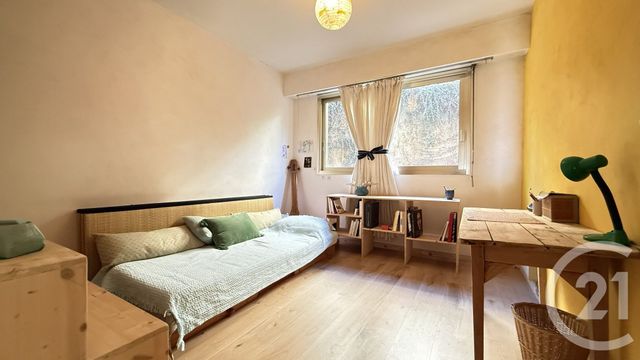 Appartement F3 à vendre - 3 pièces - 70.0 m2 - GRASSE - 06 - PROVENCE-ALPES-COTE-D-AZUR - Century 21 Visa Immobilier