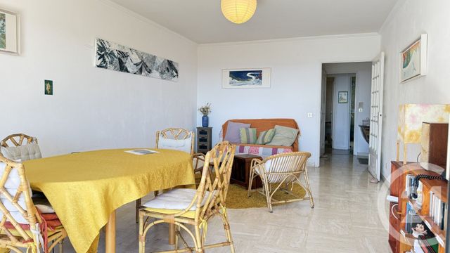 Appartement F3 à vendre - 3 pièces - 70.0 m2 - GRASSE - 06 - PROVENCE-ALPES-COTE-D-AZUR - Century 21 Visa Immobilier