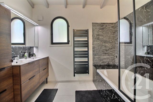 maison à vendre - 6 pièces - 210.0 m2 - ROQUEFORT LES PINS - 06 - PROVENCE-ALPES-COTE-D-AZUR - Century 21 Visa Immobilier