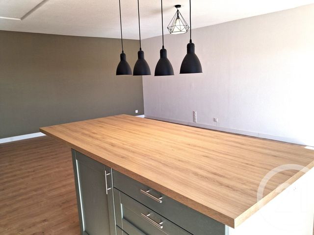 Appartement à vendre - 3 pièces - 78.0 m2 - GRASSE - 06 - PROVENCE-ALPES-COTE-D-AZUR - Century 21 Visa Immobilier