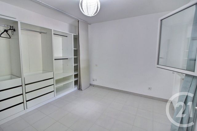 Appartement F2 à vendre - 2 pièces - 45.0 m2 - CHATEAUNEUF GRASSE - 06 - PROVENCE-ALPES-COTE-D-AZUR - Century 21 Visa Immobilier