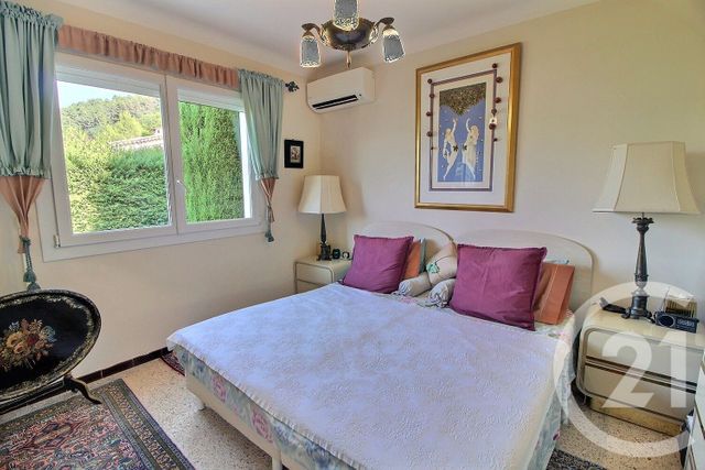maison à vendre - 5 pièces - 132.99 m2 - CHATEAUNEUF GRASSE - 06 - PROVENCE-ALPES-COTE-D-AZUR - Century 21 Visa Immobilier
