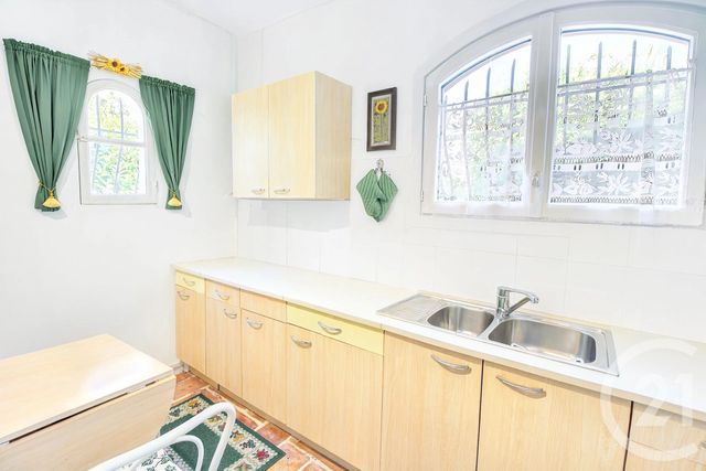 maison à vendre - 5 pièces - 132.99 m2 - CHATEAUNEUF GRASSE - 06 - PROVENCE-ALPES-COTE-D-AZUR - Century 21 Visa Immobilier
