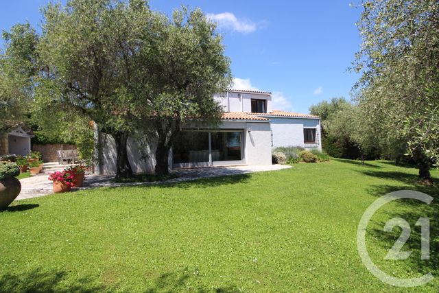 maison à vendre - 6 pièces - 200.0 m2 - CHATEAUNEUF GRASSE - 06 - PROVENCE-ALPES-COTE-D-AZUR - Century 21 Visa Immobilier maison à vendre - 6 pièces - 200.0 m2 - CHATEAUNEUF GRASSE - 06 - PROVENCE-ALPES-COTE-D-AZUR - Century 21 Visa Immobilier