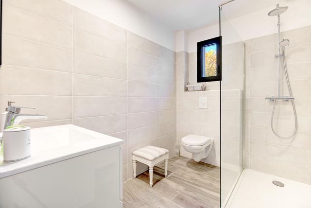 maison à vendre - 5 pièces - 223.0 m2 - CHATEAUNEUF GRASSE - 06 - PROVENCE-ALPES-COTE-D-AZUR - Century 21 Visa Immobilier