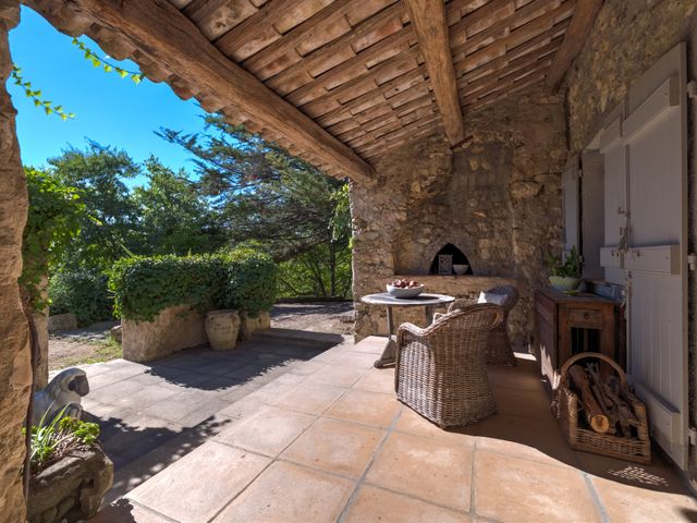 maison à vendre - 8 pièces - 550.0 m2 - CHATEAUNEUF GRASSE - 06 - PROVENCE-ALPES-COTE-D-AZUR - Century 21 Visa Immobilier