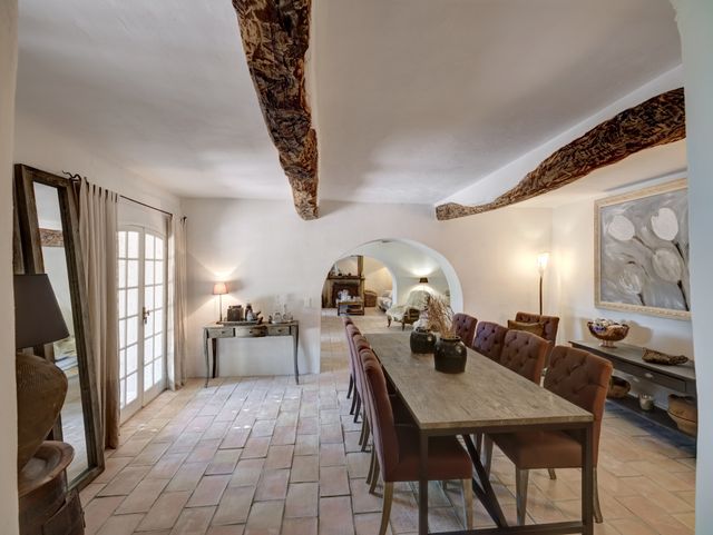 maison à vendre - 8 pièces - 550.0 m2 - CHATEAUNEUF GRASSE - 06 - PROVENCE-ALPES-COTE-D-AZUR - Century 21 Visa Immobilier