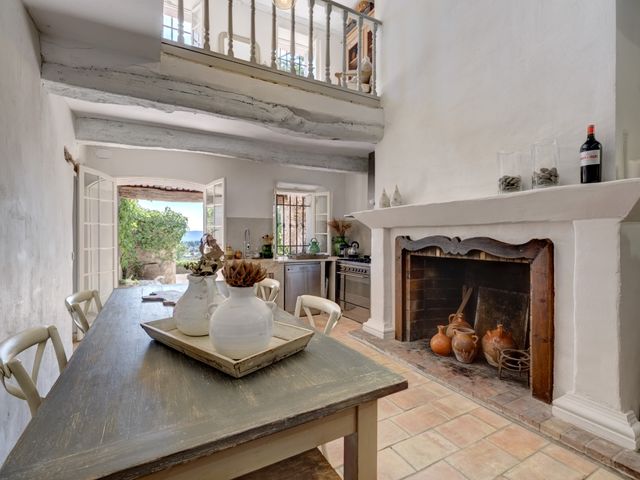 maison à vendre - 8 pièces - 550.0 m2 - CHATEAUNEUF GRASSE - 06 - PROVENCE-ALPES-COTE-D-AZUR - Century 21 Visa Immobilier