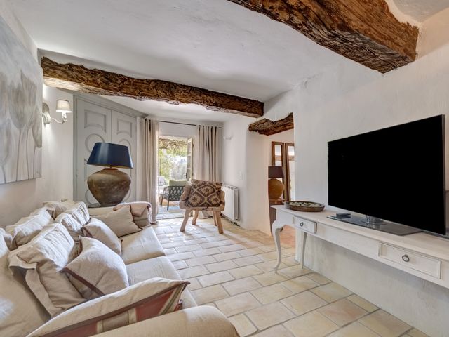 maison à vendre - 8 pièces - 550.0 m2 - CHATEAUNEUF GRASSE - 06 - PROVENCE-ALPES-COTE-D-AZUR - Century 21 Visa Immobilier