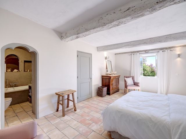 maison à vendre - 8 pièces - 550.0 m2 - CHATEAUNEUF GRASSE - 06 - PROVENCE-ALPES-COTE-D-AZUR - Century 21 Visa Immobilier