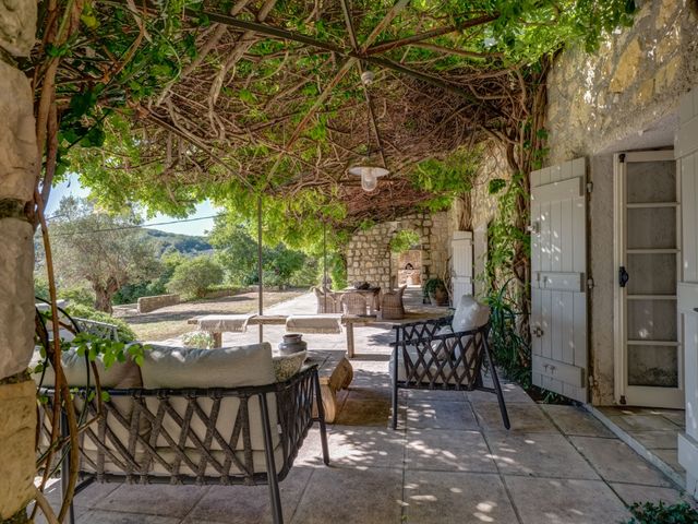 maison à vendre - 8 pièces - 550.0 m2 - CHATEAUNEUF GRASSE - 06 - PROVENCE-ALPES-COTE-D-AZUR - Century 21 Visa Immobilier