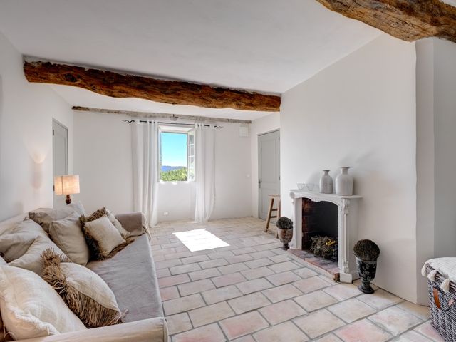 maison à vendre - 8 pièces - 550.0 m2 - CHATEAUNEUF GRASSE - 06 - PROVENCE-ALPES-COTE-D-AZUR - Century 21 Visa Immobilier