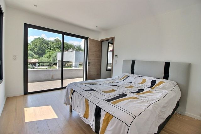 maison à vendre - 5 pièces - 205.0 m2 - LE ROURET - 06 - PROVENCE-ALPES-COTE-D-AZUR - Century 21 Visa Immobilier