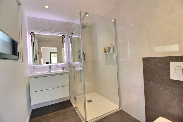 maison à vendre - 5 pièces - 205.0 m2 - LE ROURET - 06 - PROVENCE-ALPES-COTE-D-AZUR - Century 21 Visa Immobilier