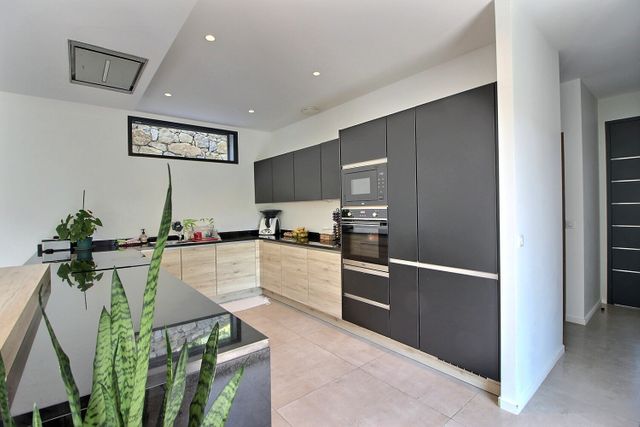 maison à vendre - 5 pièces - 205.0 m2 - LE ROURET - 06 - PROVENCE-ALPES-COTE-D-AZUR - Century 21 Visa Immobilier