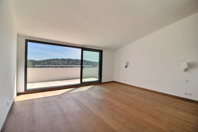maison à vendre - 8 pièces - 310.0 m2 - OPIO - 06 - PROVENCE-ALPES-COTE-D-AZUR - Century 21 Visa Immobilier