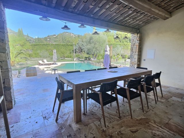 maison à vendre - 5 pièces - 170.0 m2 - CHATEAUNEUF GRASSE - 06 - PROVENCE-ALPES-COTE-D-AZUR - Century 21 Visa Immobilier
