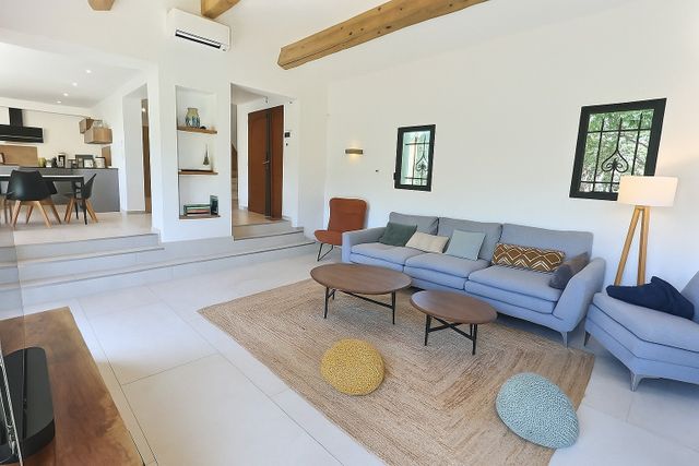 maison à vendre - 5 pièces - 170.0 m2 - CHATEAUNEUF GRASSE - 06 - PROVENCE-ALPES-COTE-D-AZUR - Century 21 Visa Immobilier
