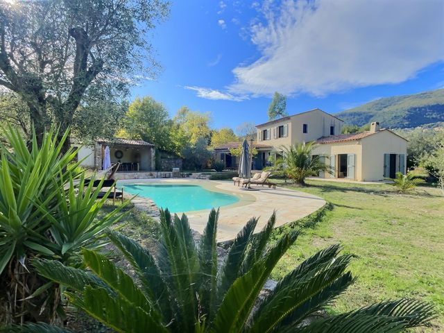 maison à vendre - 5 pièces - 170.0 m2 - CHATEAUNEUF GRASSE - 06 - PROVENCE-ALPES-COTE-D-AZUR - Century 21 Visa Immobilier