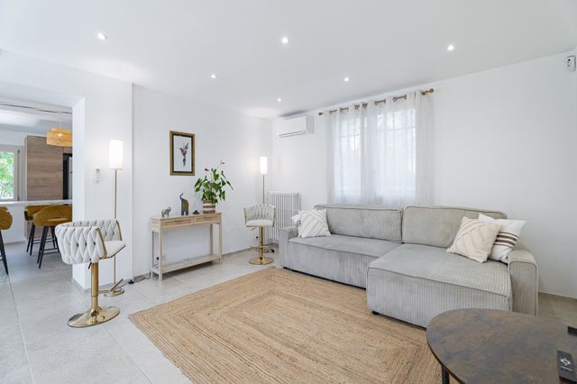 maison à vendre - 5 pièces - 160.0 m2 - LE ROURET - 06 - PROVENCE-ALPES-COTE-D-AZUR - Century 21 Visa Immobilier