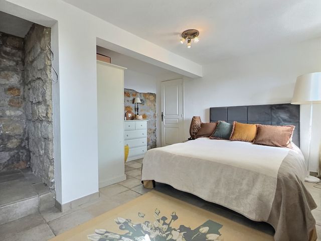 maison à vendre - 5 pièces - 192.0 m2 - GRASSE - 06 - PROVENCE-ALPES-COTE-D-AZUR - Century 21 Visa Immobilier