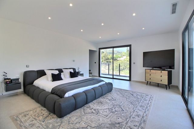 maison à vendre - 5 pièces - 200.0 m2 - PEYMEINADE - 06 - PROVENCE-ALPES-COTE-D-AZUR - Century 21 Visa Immobilier