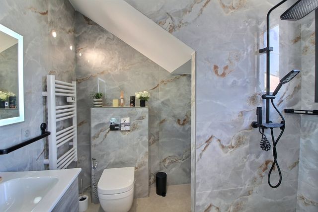 maison à vendre - 5 pièces - 200.0 m2 - PEYMEINADE - 06 - PROVENCE-ALPES-COTE-D-AZUR - Century 21 Visa Immobilier