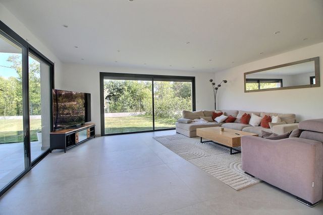 maison à vendre - 5 pièces - 200.0 m2 - PEYMEINADE - 06 - PROVENCE-ALPES-COTE-D-AZUR - Century 21 Visa Immobilier