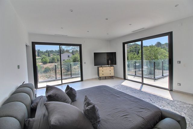 maison à vendre - 5 pièces - 200.0 m2 - PEYMEINADE - 06 - PROVENCE-ALPES-COTE-D-AZUR - Century 21 Visa Immobilier