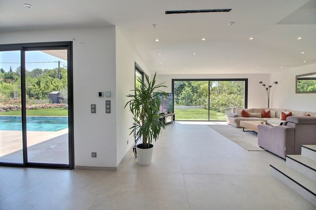 maison à vendre - 5 pièces - 200.0 m2 - PEYMEINADE - 06 - PROVENCE-ALPES-COTE-D-AZUR - Century 21 Visa Immobilier