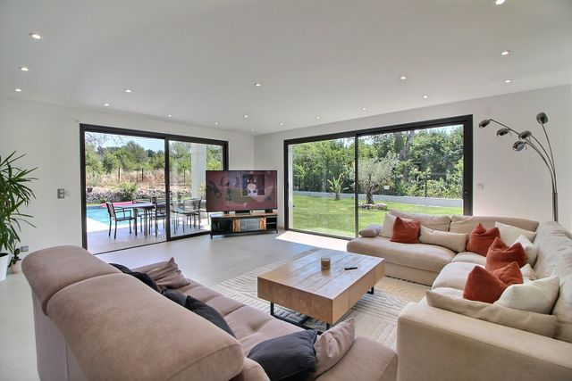 maison à vendre - 5 pièces - 200.0 m2 - PEYMEINADE - 06 - PROVENCE-ALPES-COTE-D-AZUR - Century 21 Visa Immobilier