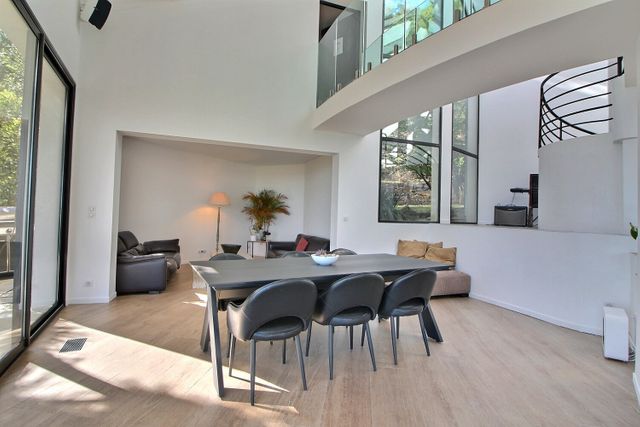 maison à vendre - 5 pièces - 214.0 m2 - GRASSE - 06 - PROVENCE-ALPES-COTE-D-AZUR - Century 21 Visa Immobilier