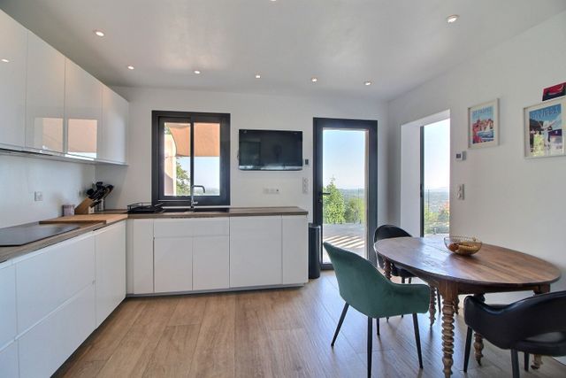 maison à vendre - 5 pièces - 214.0 m2 - GRASSE - 06 - PROVENCE-ALPES-COTE-D-AZUR - Century 21 Visa Immobilier